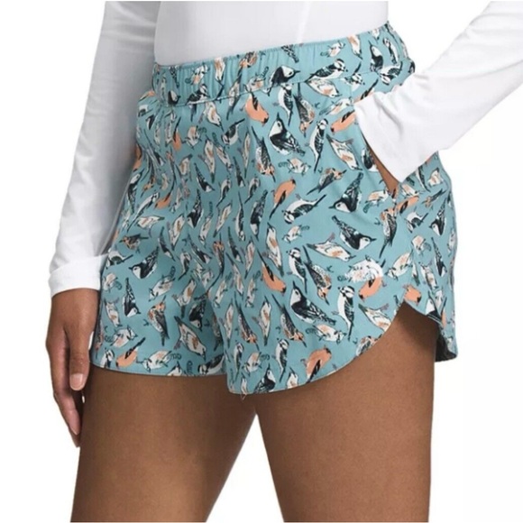 The North Face Pants - NWT RARE THE NORTH FACE Birds All Over Print V Shorts Womens Flashdry Small